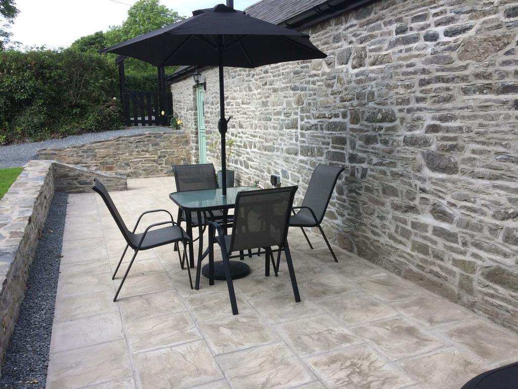 Вилла The Bakery Llanddeiniol Экстерьер фото